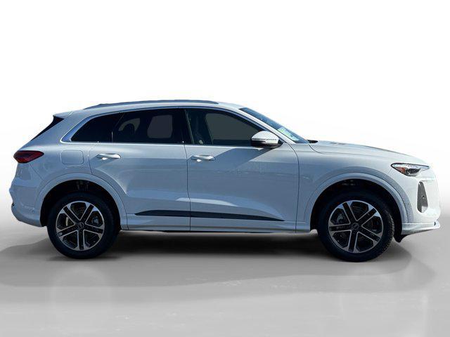 new 2025 Audi Q5 car, priced at $61,255