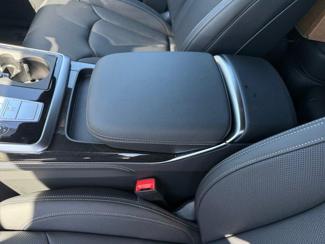 new 2025 Audi Q7 car, priced at $81,260