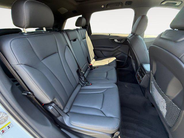 new 2025 Audi Q7 car, priced at $73,350
