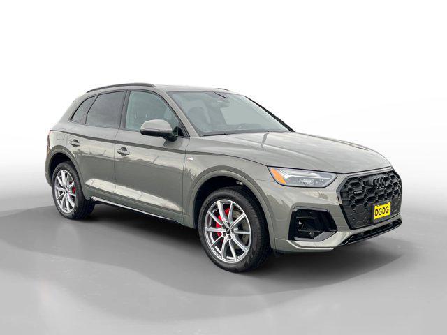 new 2025 Audi Q5 car, priced at $70,550