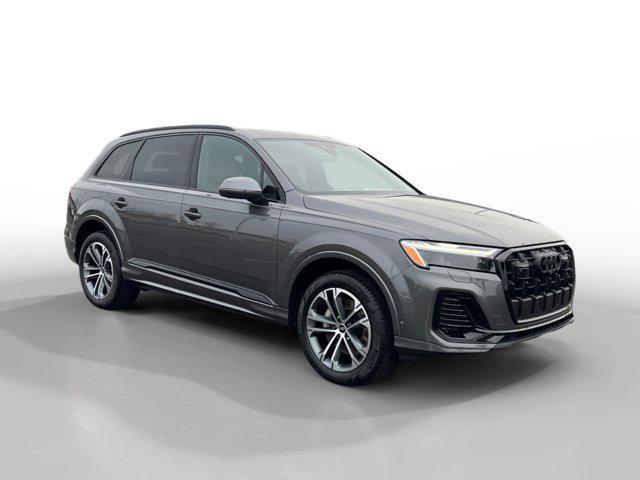 new 2025 Audi Q7 car, priced at $65,370