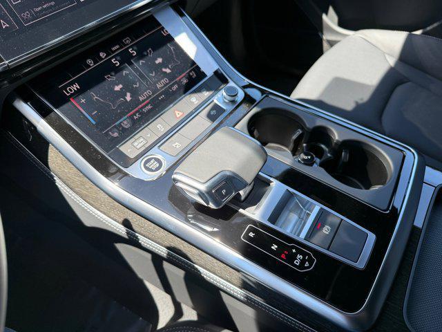new 2025 Audi Q7 car, priced at $74,750