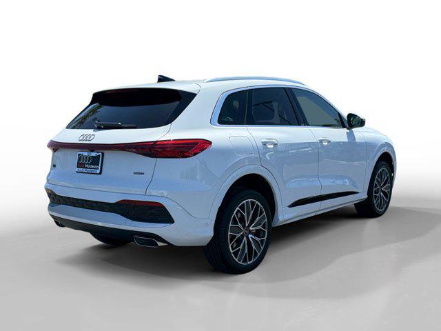 new 2025 Audi Q5 car, priced at $59,685