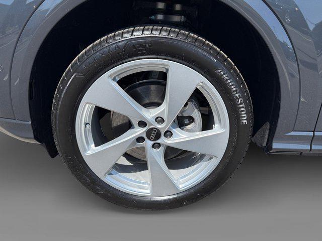 new 2025 Audi Q5 car, priced at $61,300
