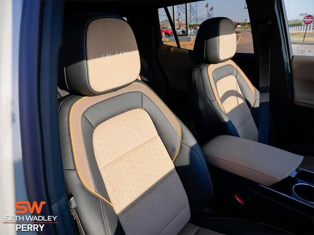 new 2025 Chevrolet Equinox car, priced at $36,925