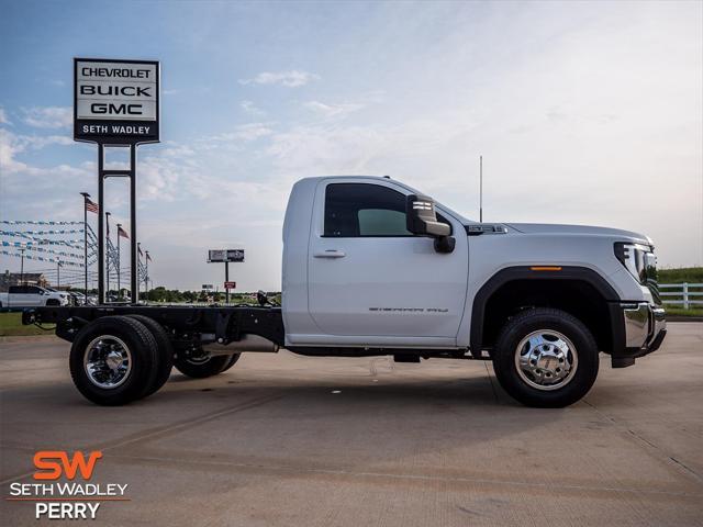 new 2024 GMC Sierra 3500 car, priced at $50,952