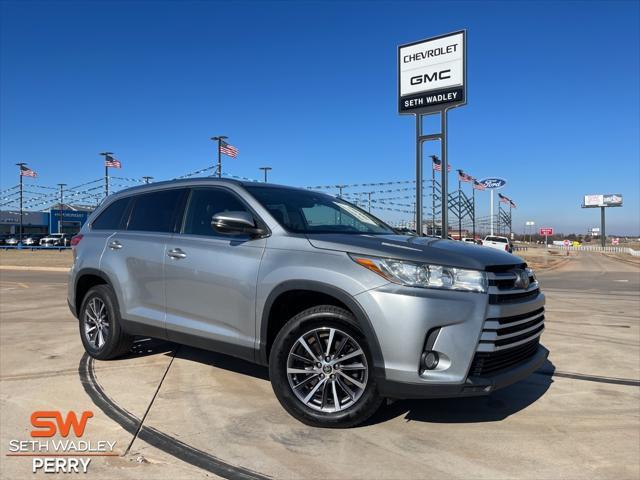 used 2019 Toyota Highlander car, priced at $22,932