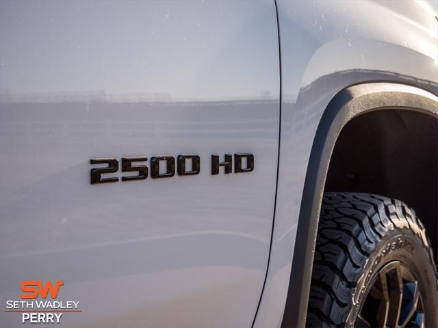 new 2025 Chevrolet Silverado 2500 car, priced at $77,560