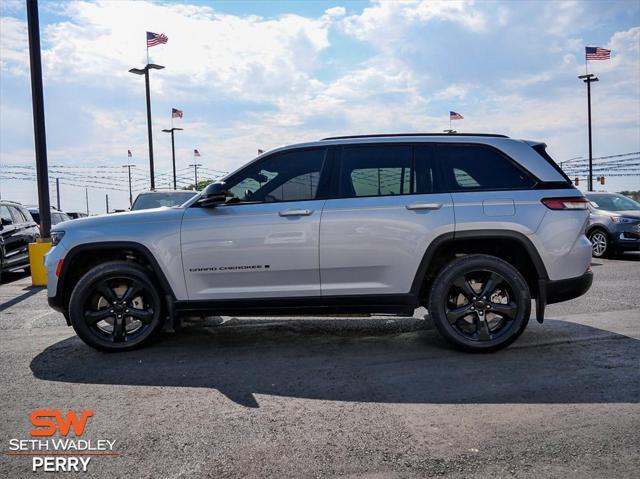 used 2022 Jeep Grand Cherokee car, priced at $30,855