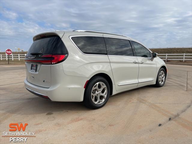 used 2021 Chrysler Pacifica Hybrid car, priced at $29,797