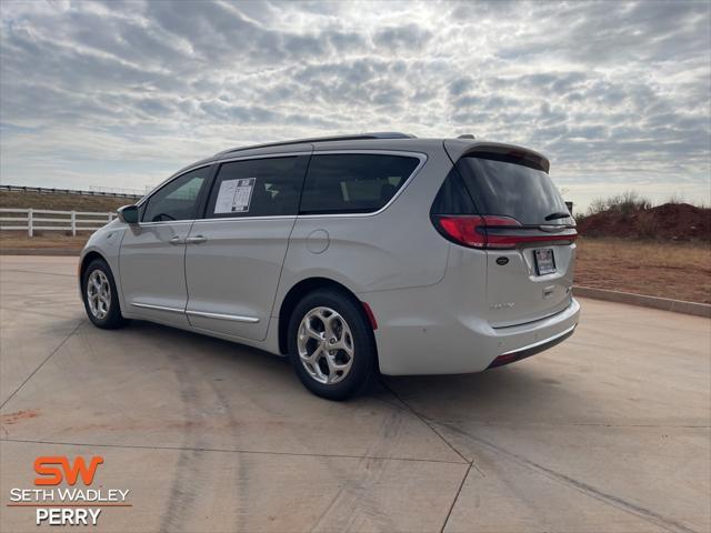 used 2021 Chrysler Pacifica Hybrid car, priced at $29,797