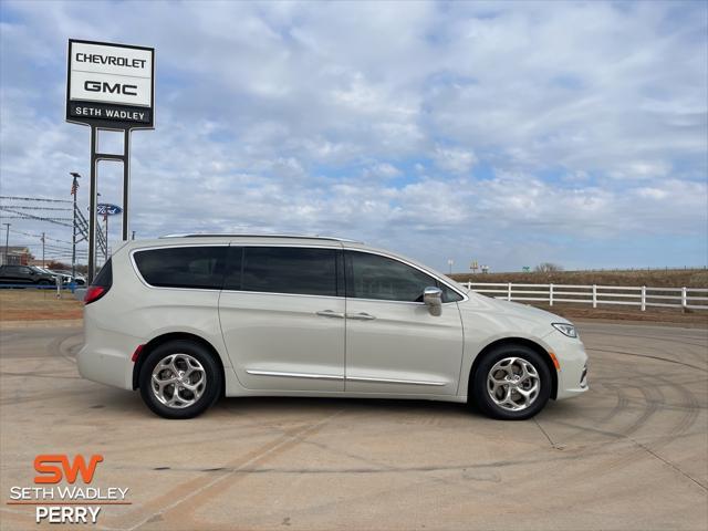 used 2021 Chrysler Pacifica Hybrid car, priced at $29,797