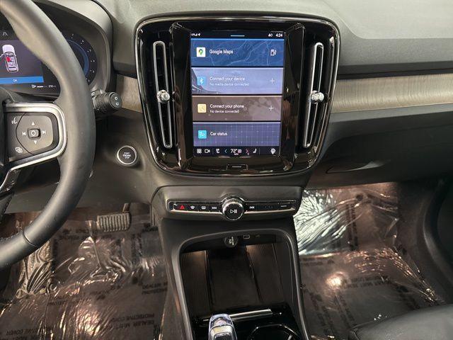 used 2023 Volvo XC40 car, priced at $30,841