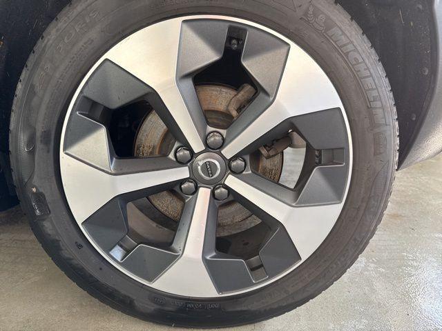 used 2023 Volvo XC40 car, priced at $30,841