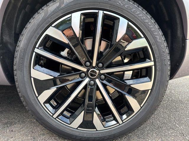 new 2026 Volvo XC90 car, priced at $71,825