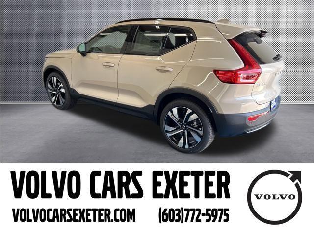 new 2025 Volvo XC40 car, priced at $51,040