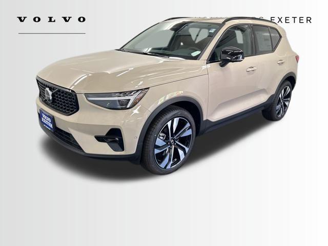 new 2025 Volvo XC40 car, priced at $51,040