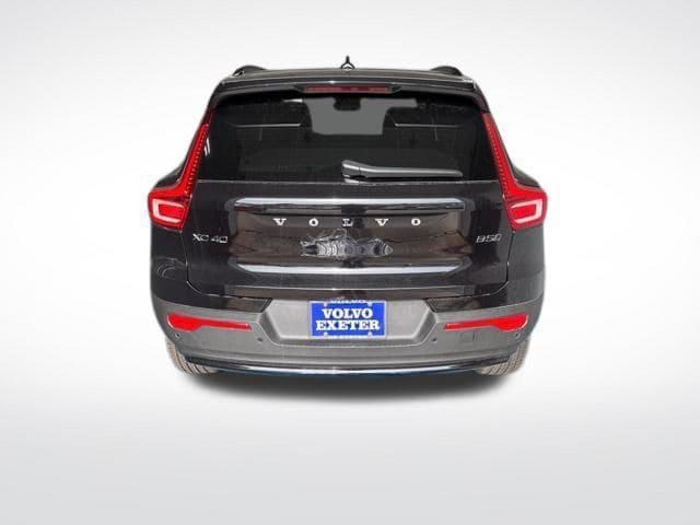 new 2025 Volvo XC40 car, priced at $51,565