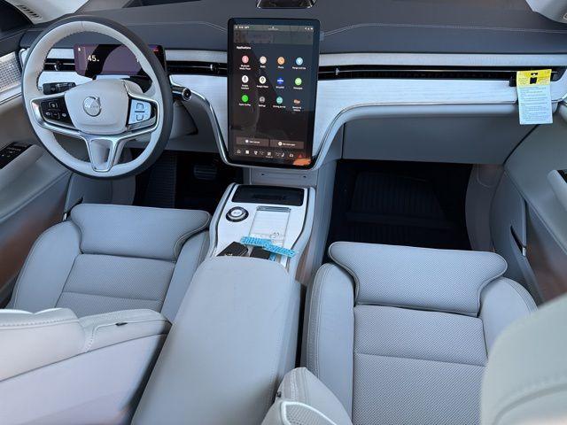 new 2025 Volvo EX90 car, priced at $91,235