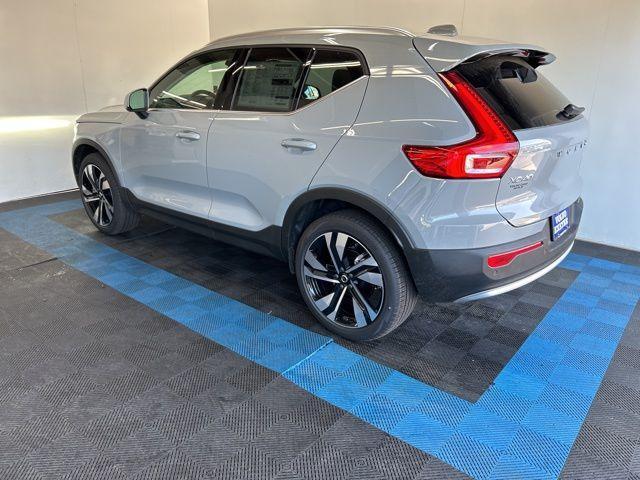 new 2025 Volvo XC40 car, priced at $50,215