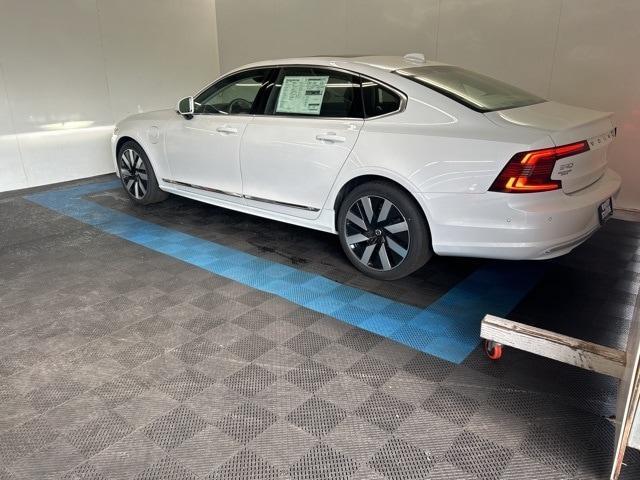 new 2024 Volvo S90 Recharge Plug-In Hybrid car, priced at $79,125
