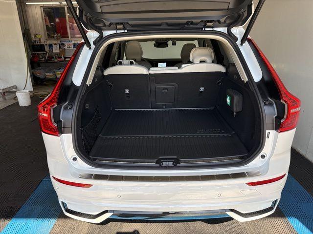 new 2025 Volvo XC60 Plug-In Hybrid car, priced at $66,260