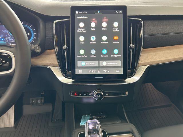 new 2025 Volvo XC90 car, priced at $64,055