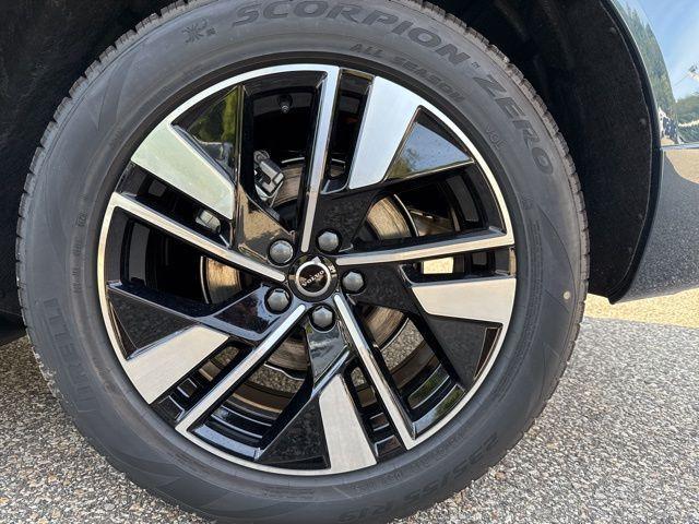 new 2026 Volvo XC60 car, priced at $58,360