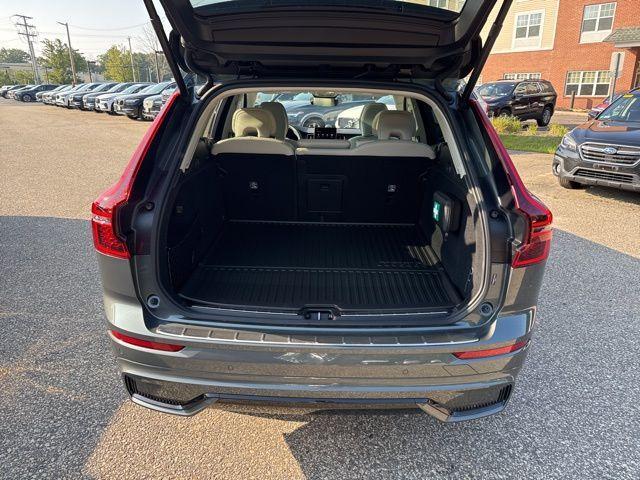new 2026 Volvo XC60 Plug-In Hybrid car, priced at $80,310