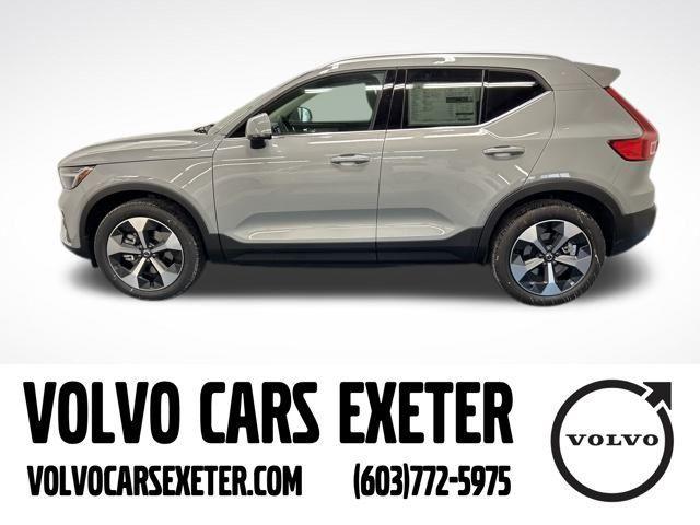 new 2025 Volvo XC40 car, priced at $45,035