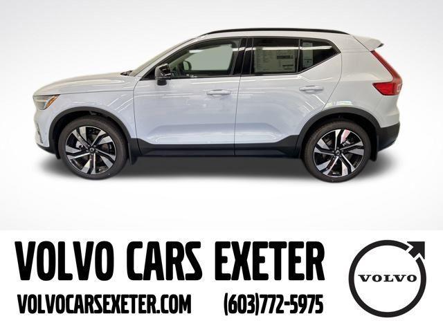 new 2025 Volvo XC40 car, priced at $51,440