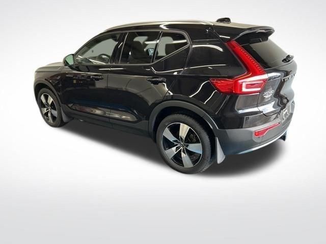 used 2022 Volvo XC40 car, priced at $30,537