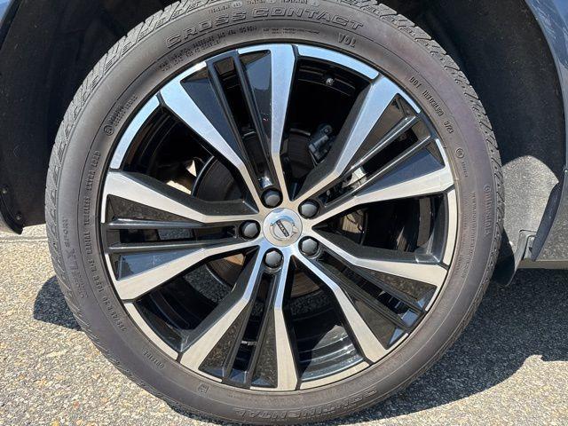 used 2023 Volvo XC60 car, priced at $40,582