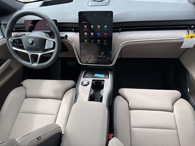 new 2025 Volvo EX90 car, priced at $90,190