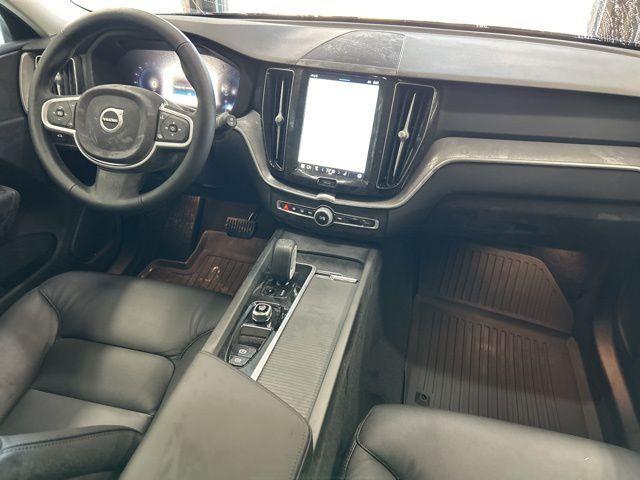 new 2025 Volvo XC60 car, priced at $50,425