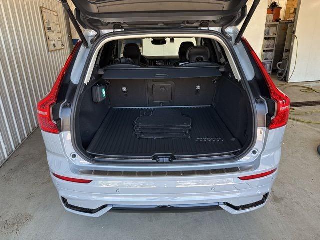 new 2025 Volvo XC60 car, priced at $54,950
