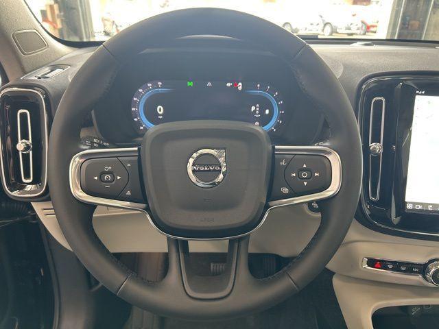 new 2025 Volvo XC40 car, priced at $47,335