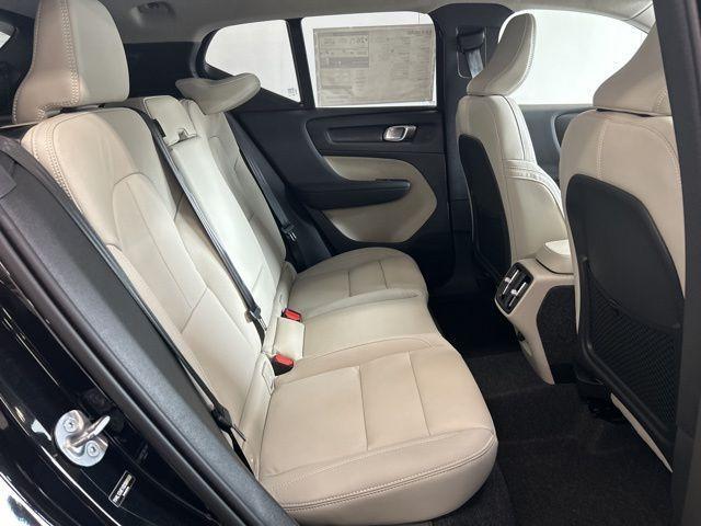 new 2025 Volvo XC40 car, priced at $47,335
