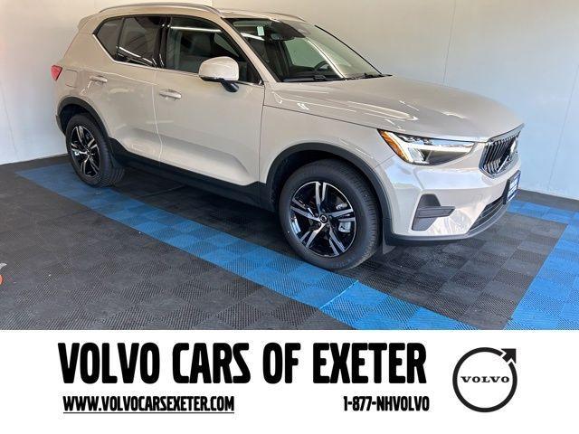 new 2025 Volvo XC40 car, priced at $45,665