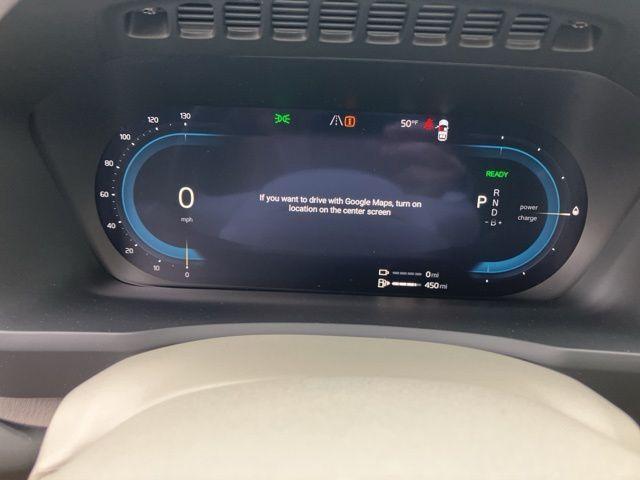 new 2025 Volvo XC90 Plug-In Hybrid car