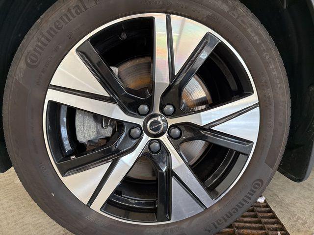 used 2022 Volvo XC40 Recharge Pure Electric car, priced at $29,897