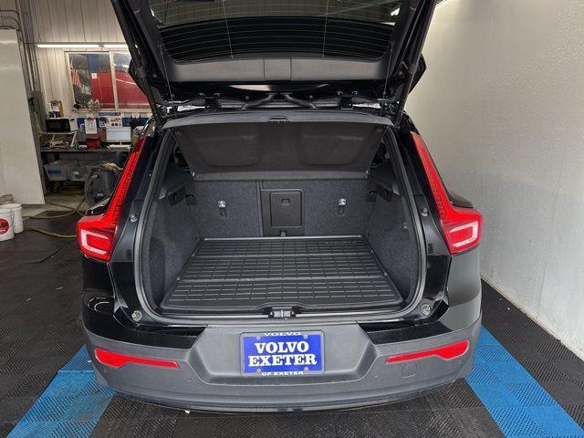 used 2021 Volvo XC40 car, priced at $27,599