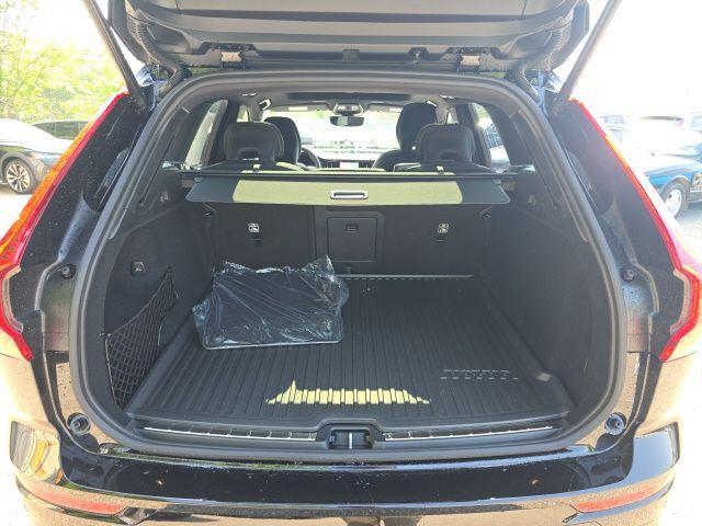 new 2025 Volvo XC60 car, priced at $64,505