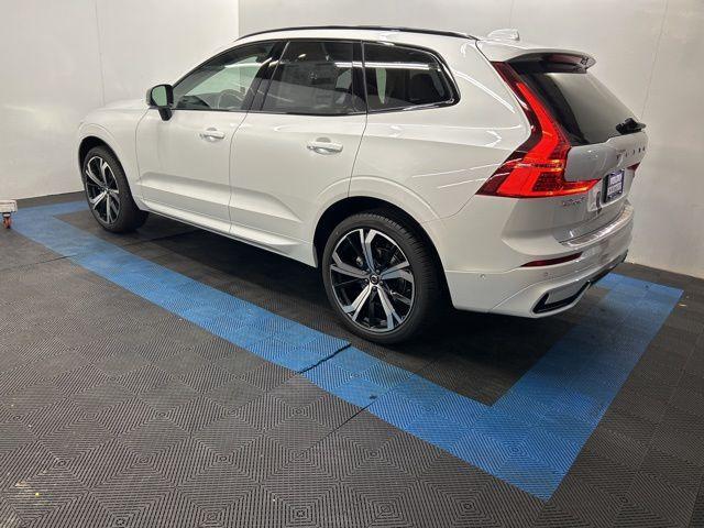 new 2025 Volvo XC60 car, priced at $59,025