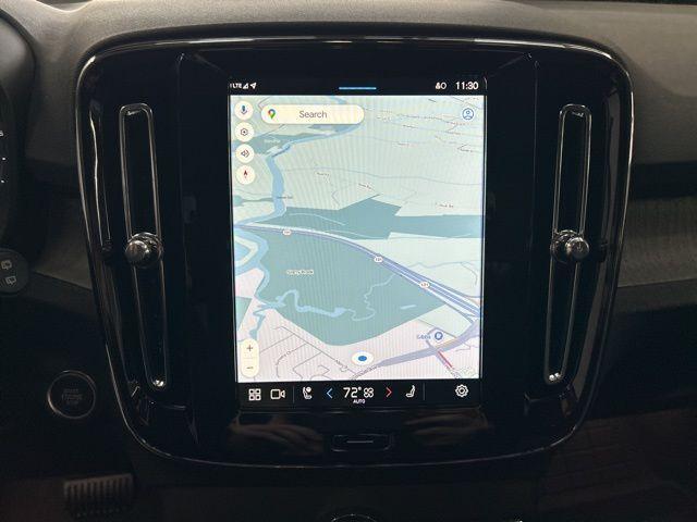 new 2025 Volvo XC40 car