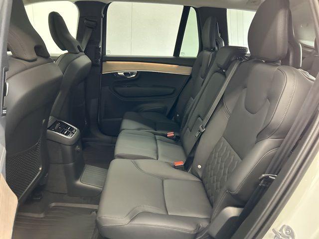 new 2025 Volvo XC90 Plug-In Hybrid car