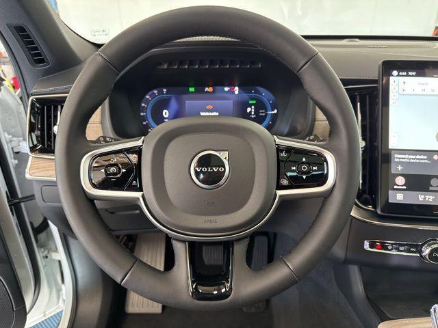 new 2025 Volvo XC90 Plug-In Hybrid car, priced at $82,735