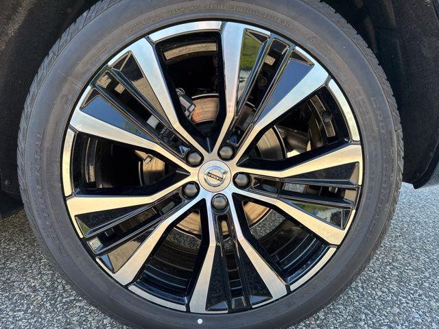 new 2025 Volvo XC60 car, priced at $55,360