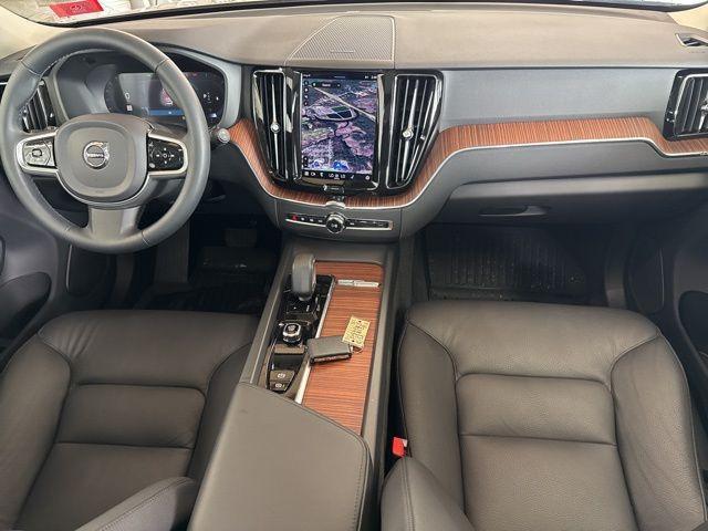 used 2023 Volvo XC60 car, priced at $42,993