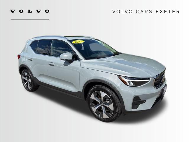 new 2025 Volvo XC40 car, priced at $46,035